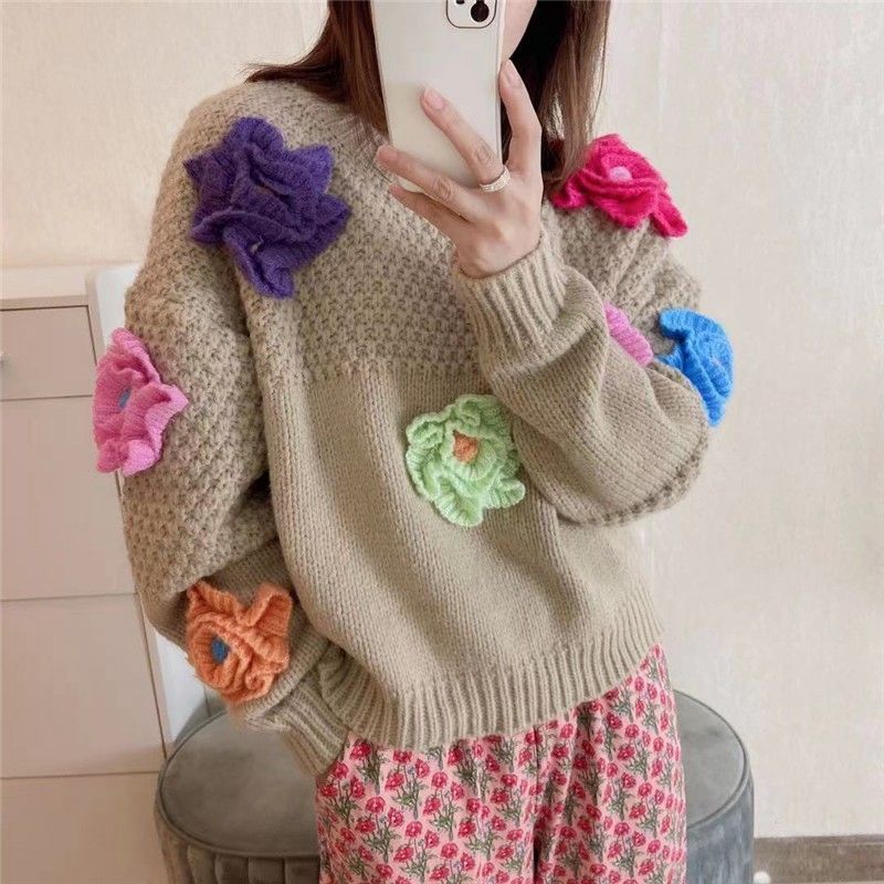 【Tops】新入荷~刺繍ニット W13769