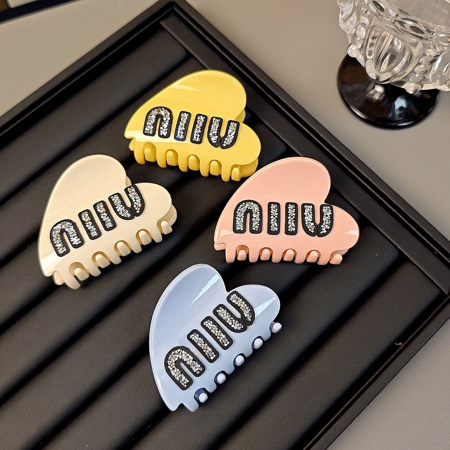 【雑貨】大人可愛いヘアピン T01841