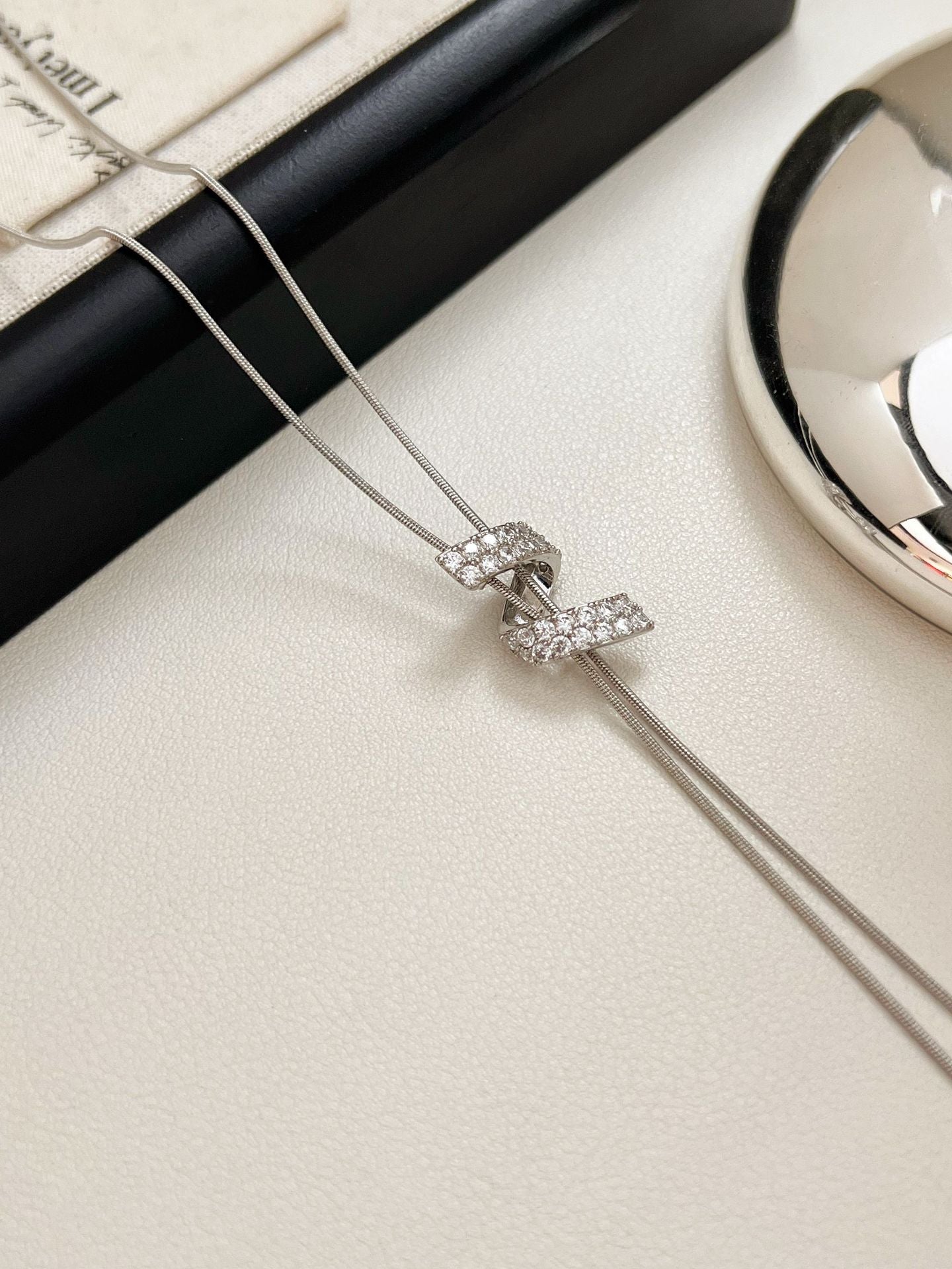 【雑貨】スクリューペンダントネックレス T01753