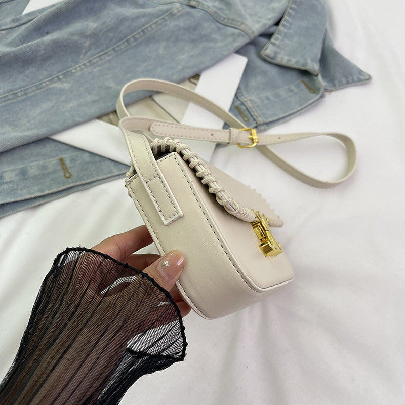 【雑貨】高級感ショルダーバッグ Z7733