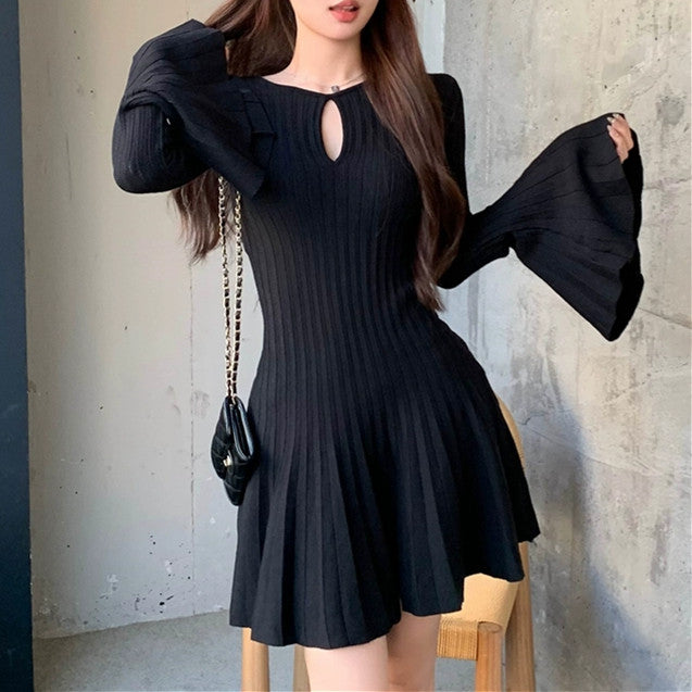 【Dress】トランペットスリーブニットワンピース W9315