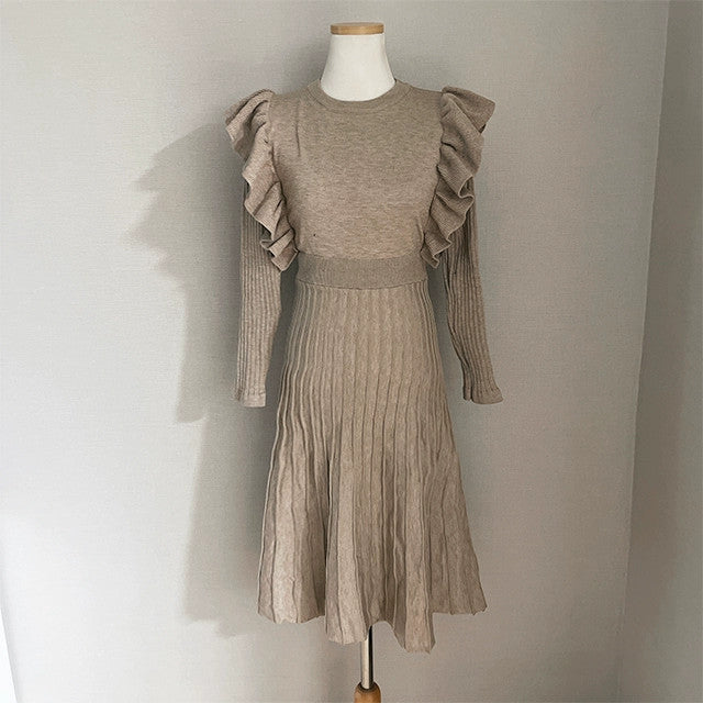 【Dress】レトロ風フリルニットワンピース W7944