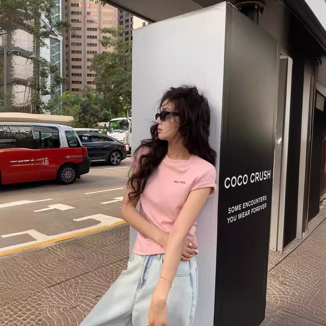 【Tops】人気スリムフィットTシャツ T01534