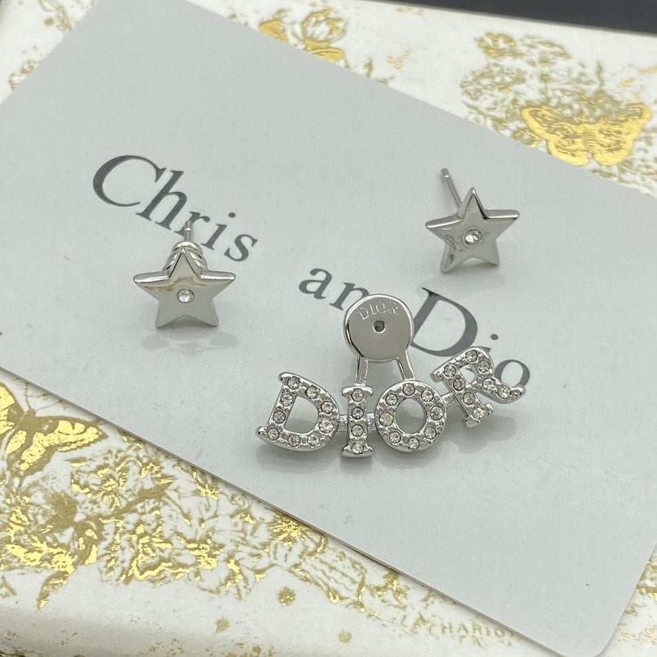 【雑貨】✨キラキラピアス T01190