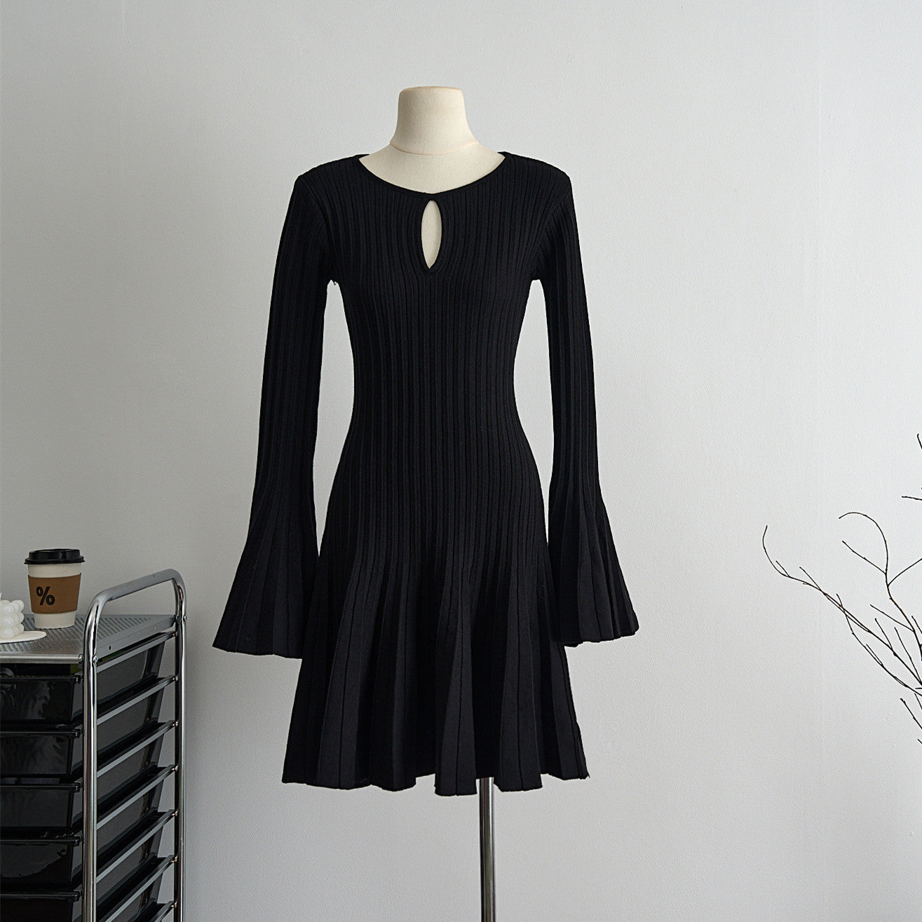 【Dress】トランペットスリーブニットワンピース W9315
