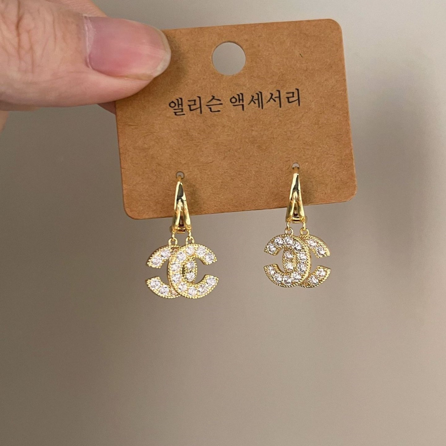 【雑貨】上品シャネル風イヤリング T01734