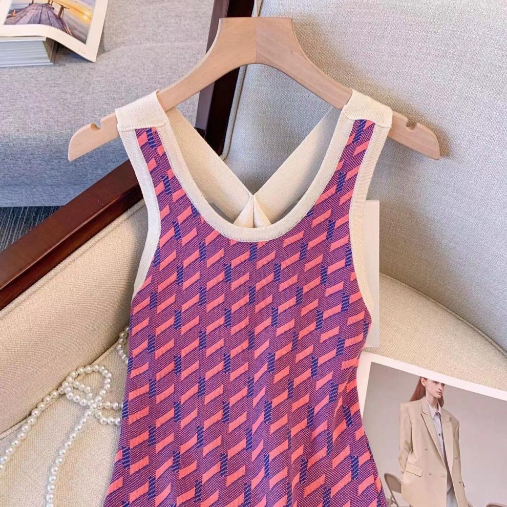 【Dress】透かし彫りニットワンピース W10878