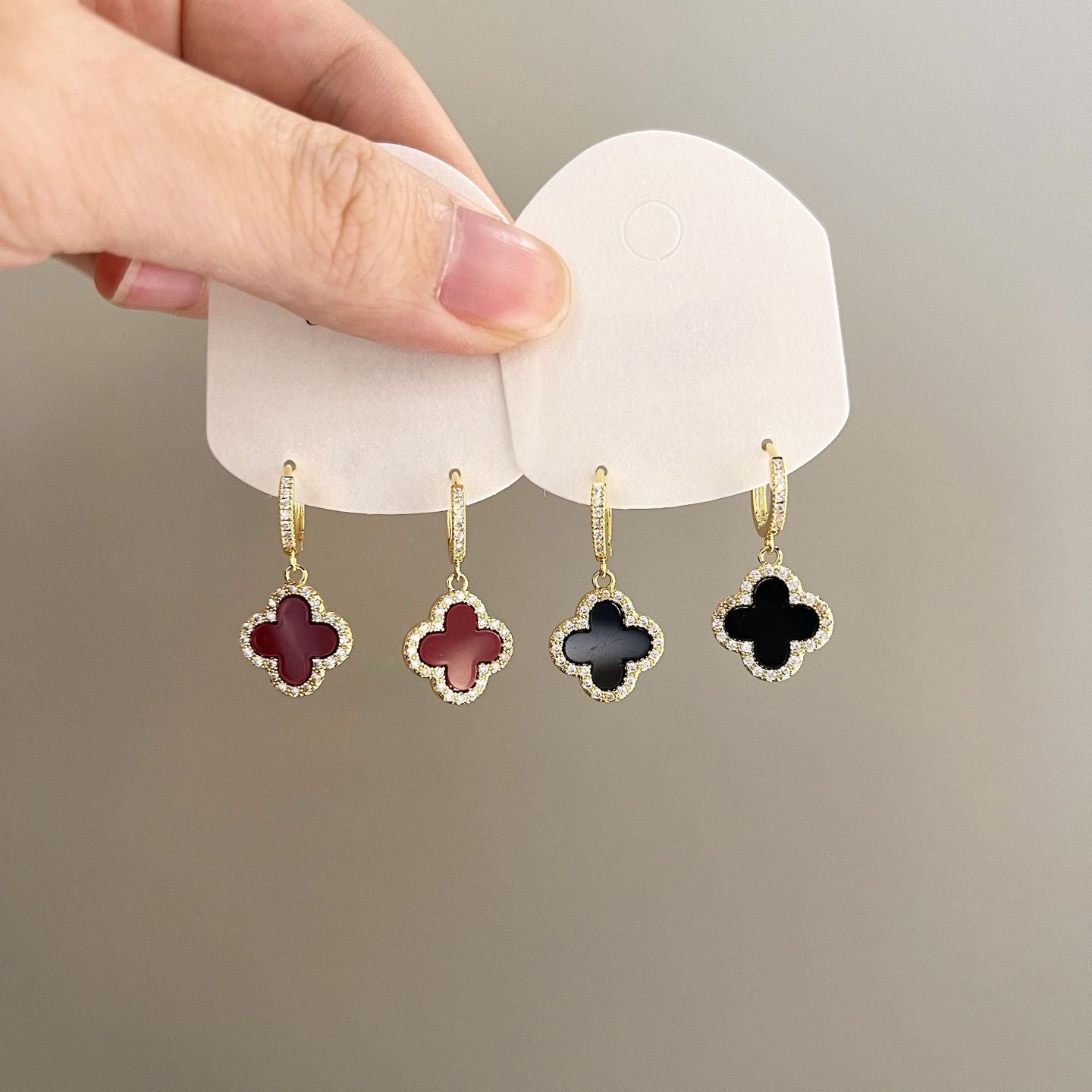 【雑貨】シンプルクローバー着回し自在ピアス T01740