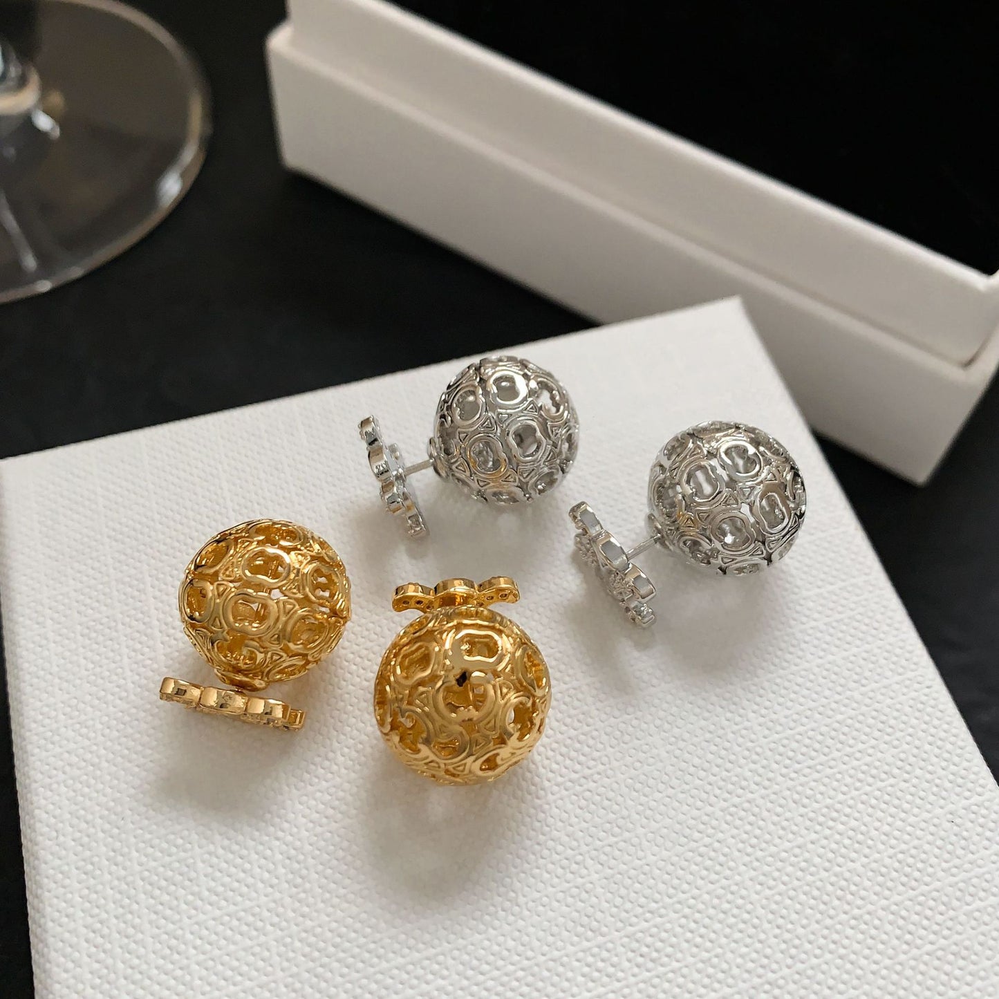 【雑貨】2色展開ピアスアクセサリー W12737