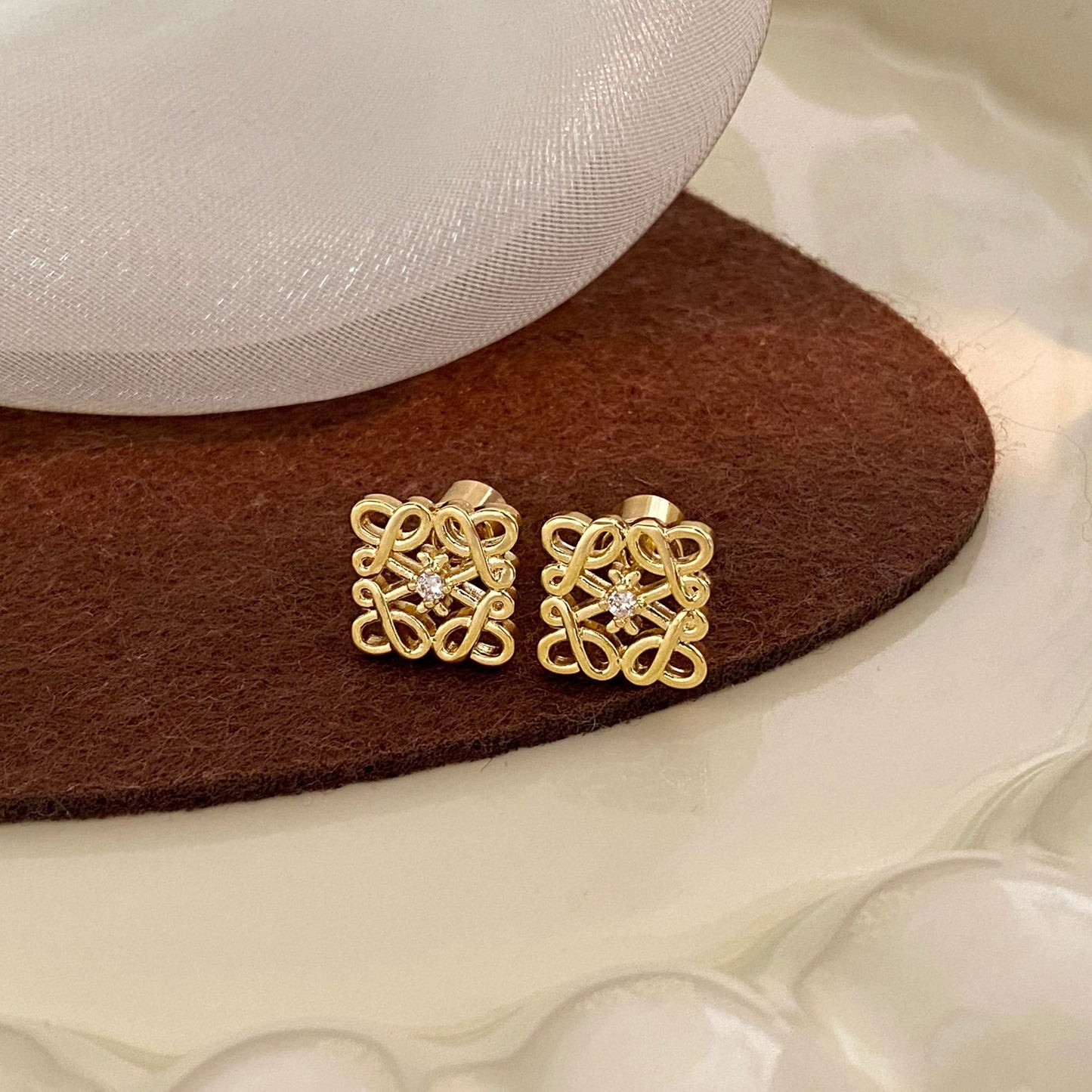 【雑貨】ファッションピアス T01308