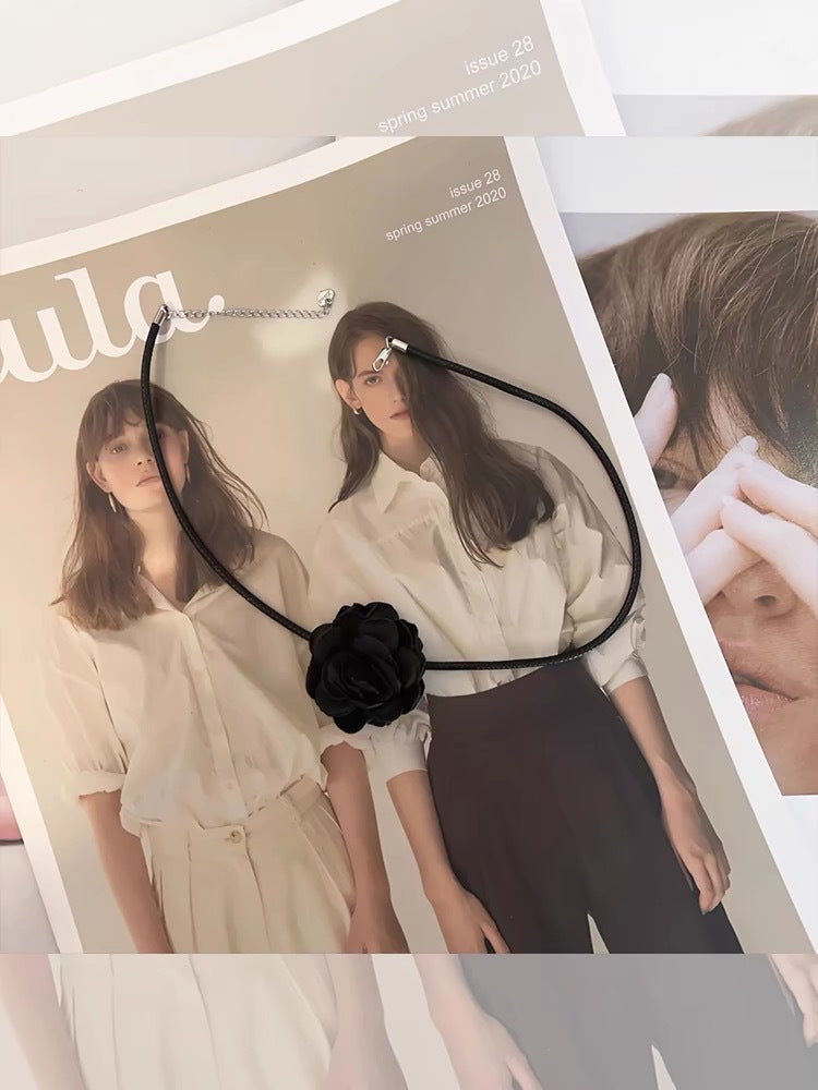 【雑貨】ブラックフラワーネックレス T01748