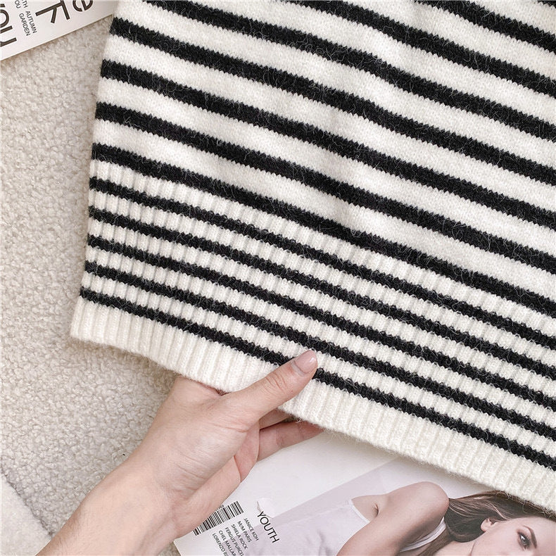 【Tops】ボーダー柄ニット W10372