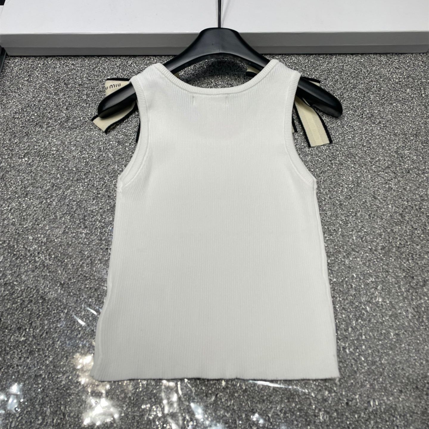 【Tops】リボンデザインタンクトップ W11972