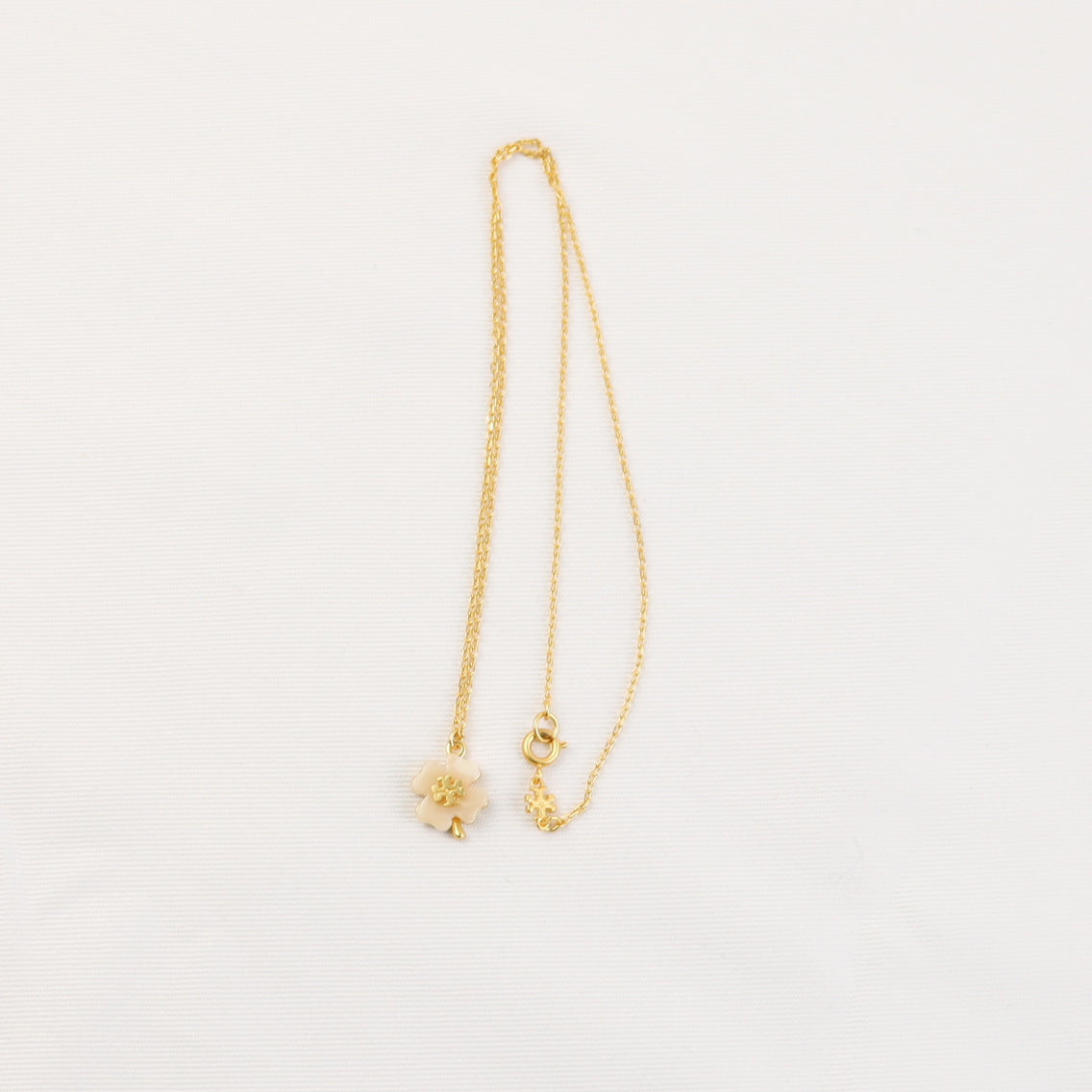【雑貨】3色展开ネックレス T01163
