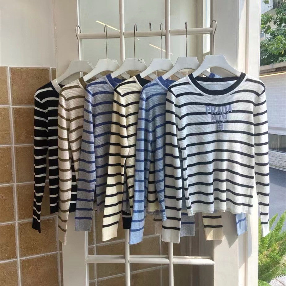 【Tops】ボーダー柄ニット W13334