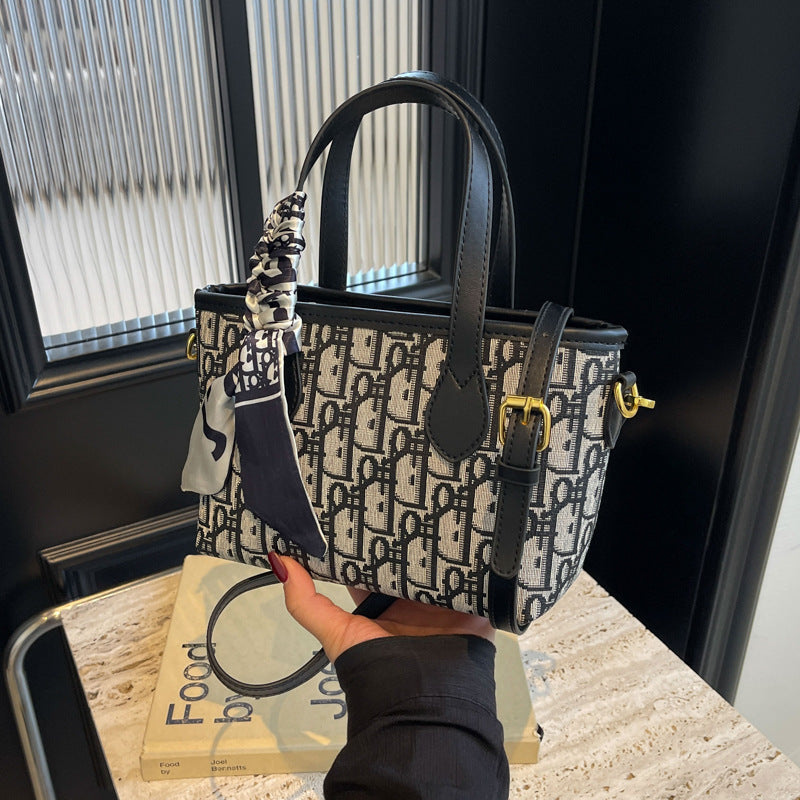 【雑貨】2way高級感ショルダーバッグ Z7732