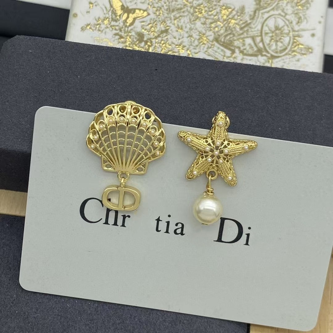【雑貨】ファッションデザインピアス T01192