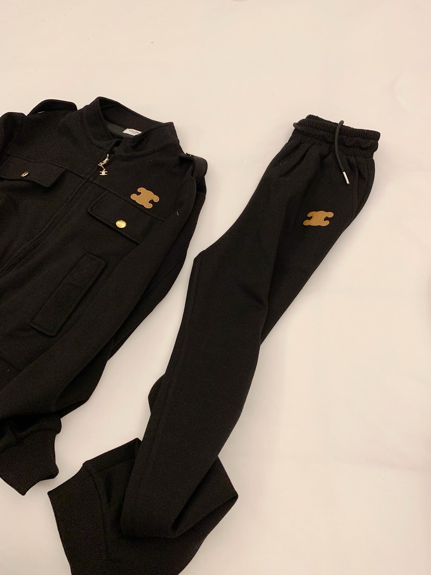 【Set】パーカー + パンツ2点セット T01248