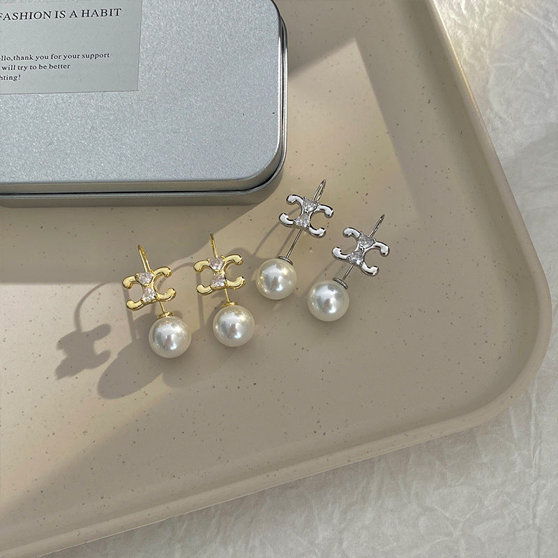 【雑貨】エレガントピアス Z8027