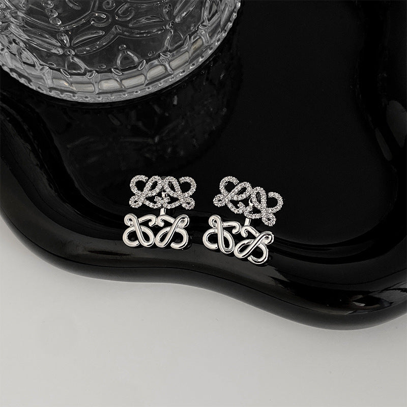 【雑貨】2色展開切り替えイヤリング T01330