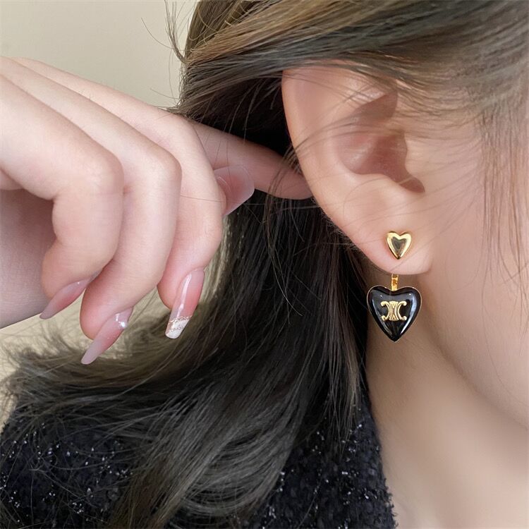 【雑貨】ハートデザインピアス Z7069