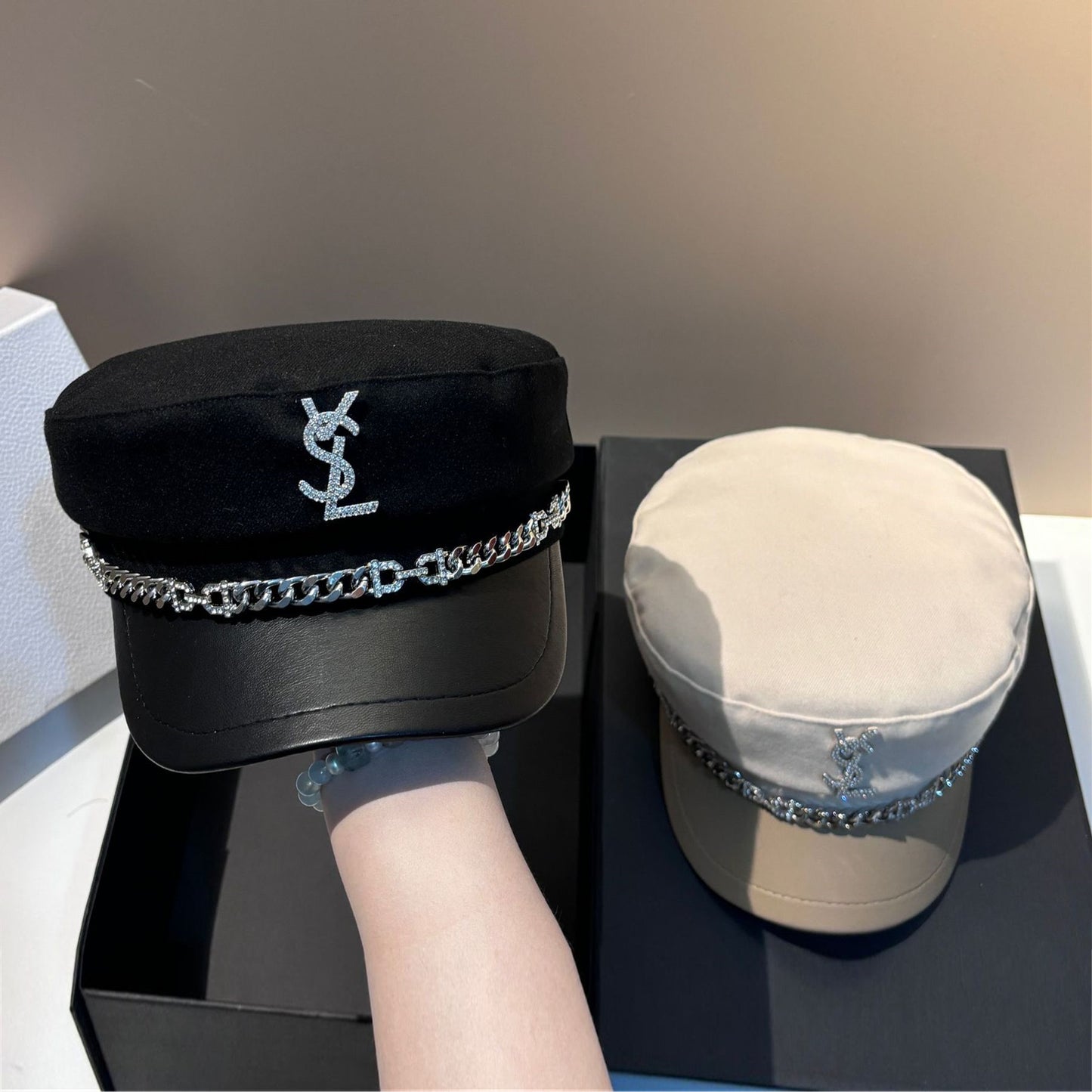 【雑貨】4色選択可帽子 W13854