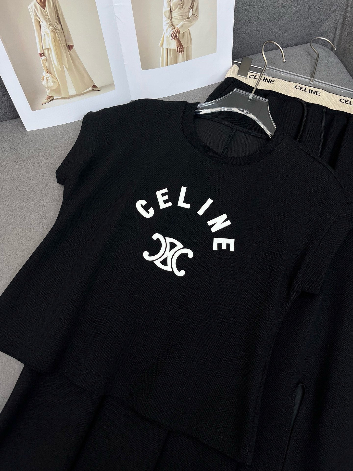 【Set】プリントTシャツ + スリットスカート2点セット T01478