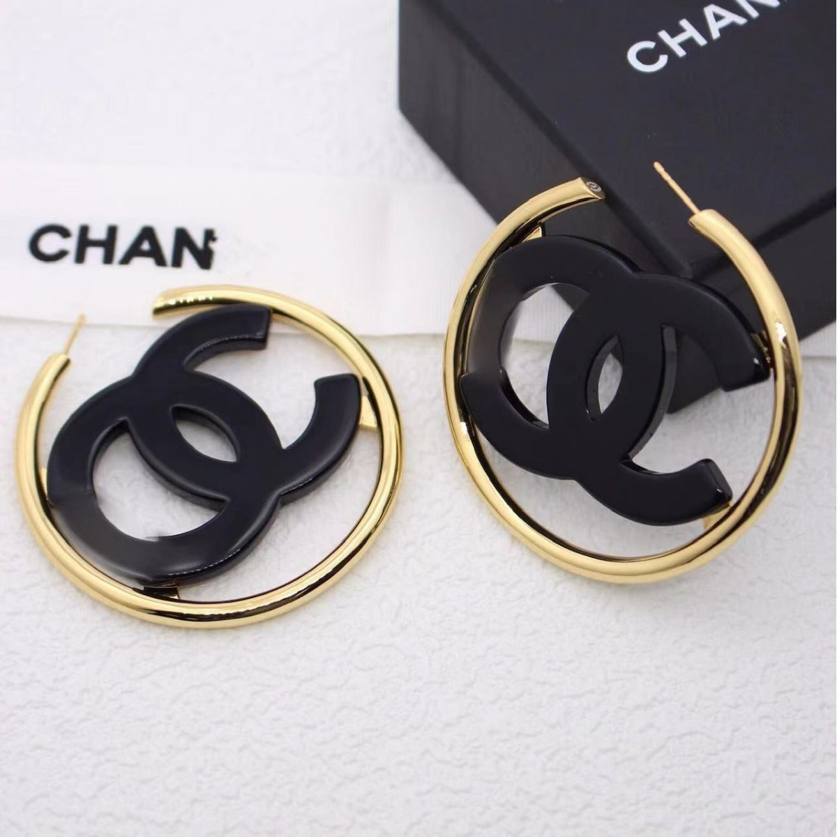 【雑貨】2色展開ピアスアクセサリー W12604