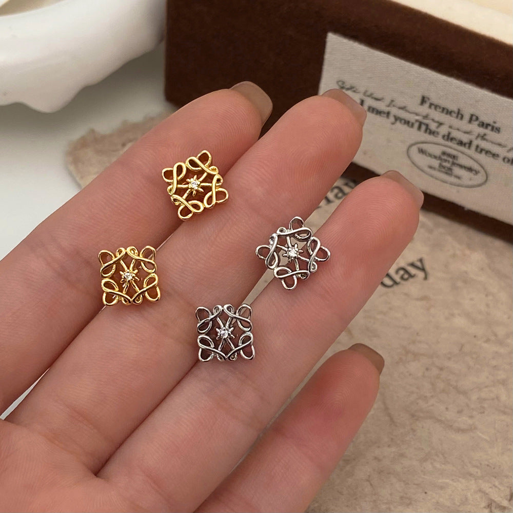 【雑貨】2色展開シンプルピアス W14365