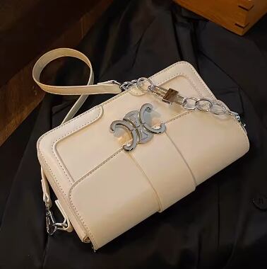 【GOODS】ショルダーバッグ M22127