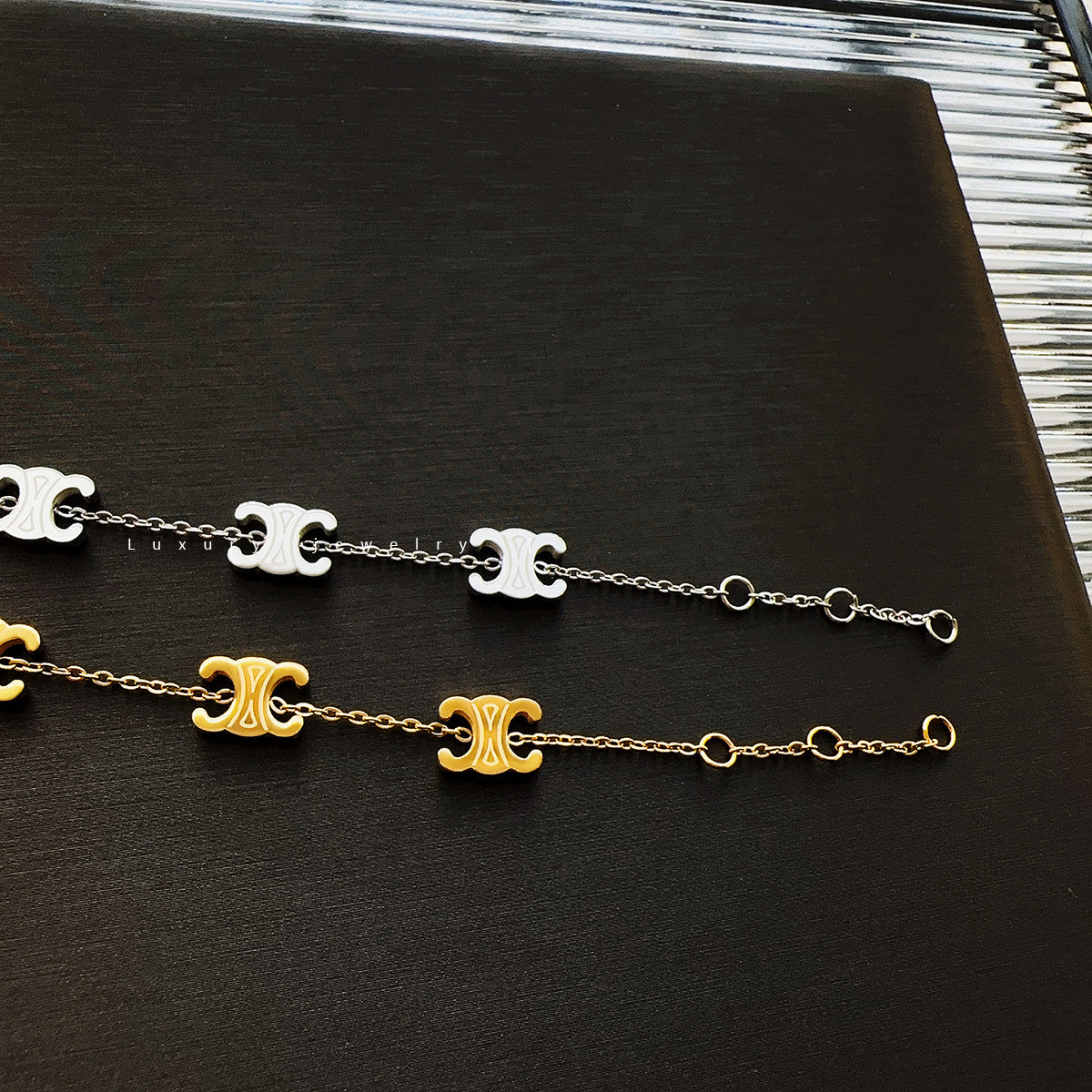 【雑貨】2色展開ブレスレット W12158