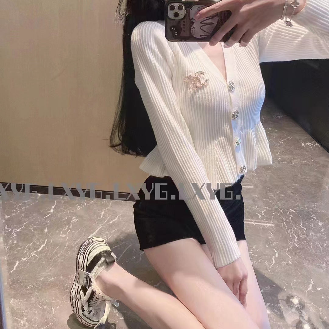 【Tops】3色展開フリルニット W13740