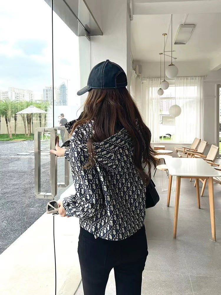 【Outer】ショート丈トレンチコート W10737