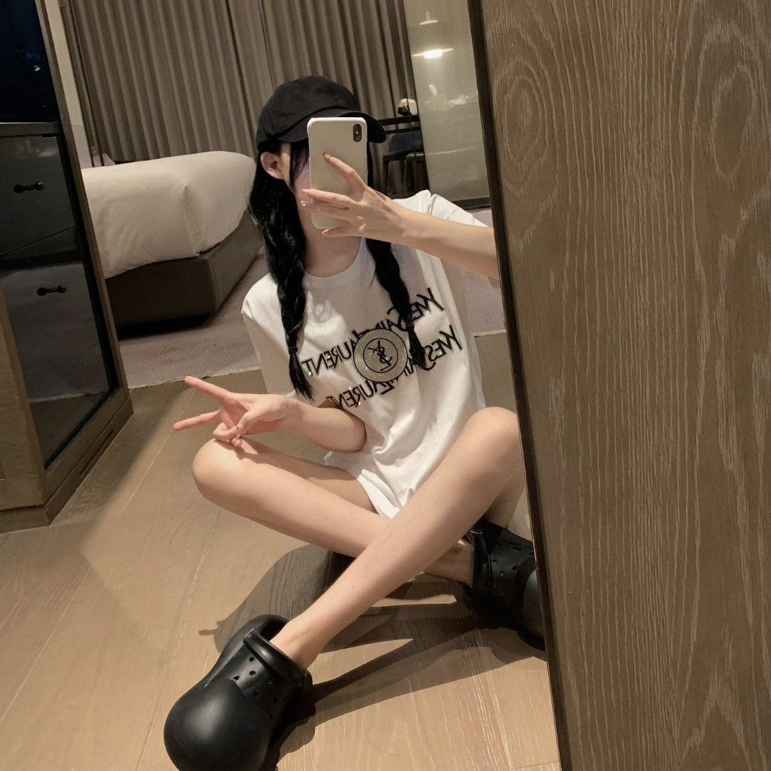 【Tops】ラインストーンTシャツ T01624