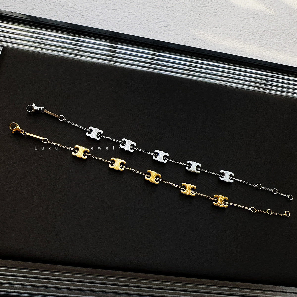 【雑貨】2色展開ブレスレット W12158