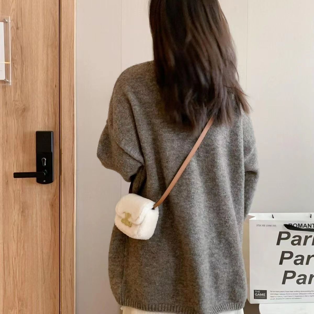 【雑貨】ラムウール秋冬ミニバッグ Z-6426