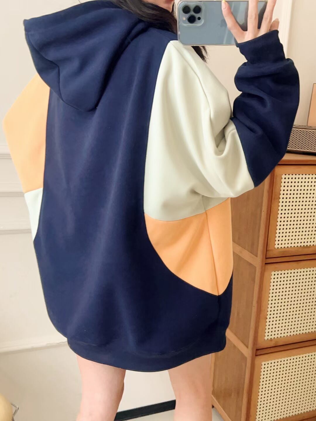 【tops】配色ゆったりフーディー Z6739