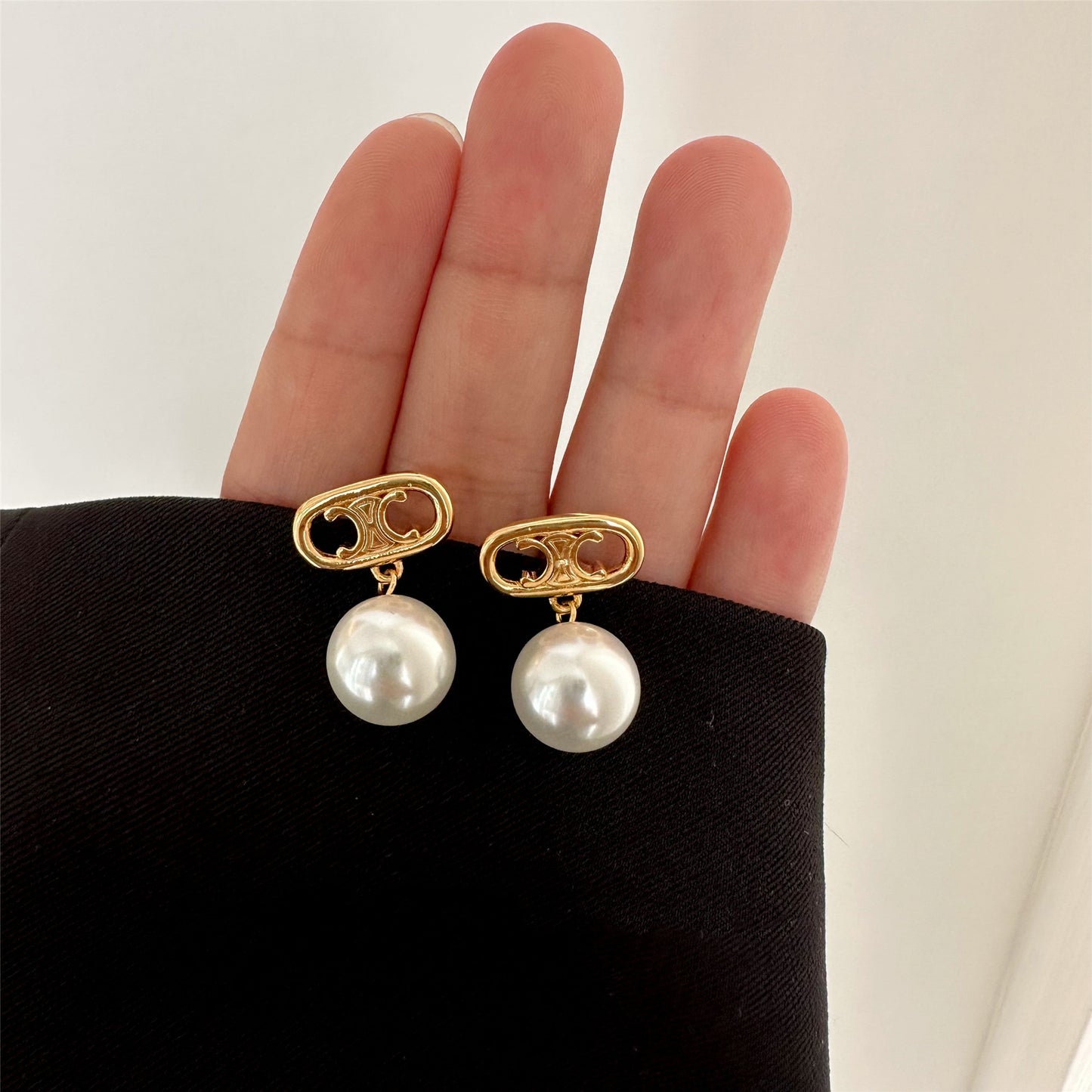 【雑貨】ビーズデザインピアス W12546