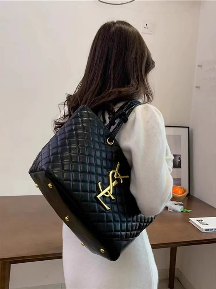 【雑貨】大容量ショルダーバッグ W13648