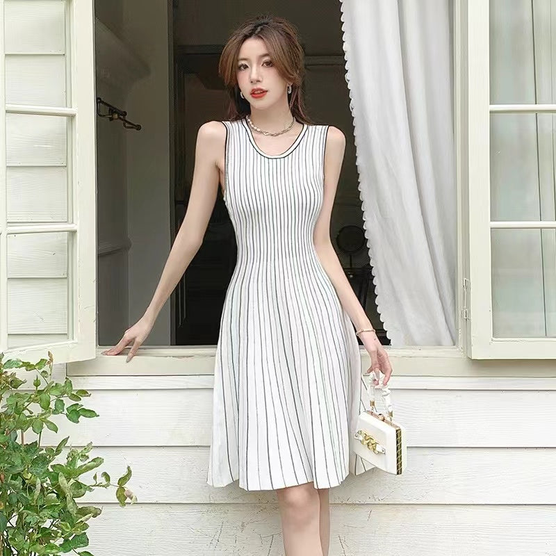 【Dress】ストラップ柄ワンピース W12177