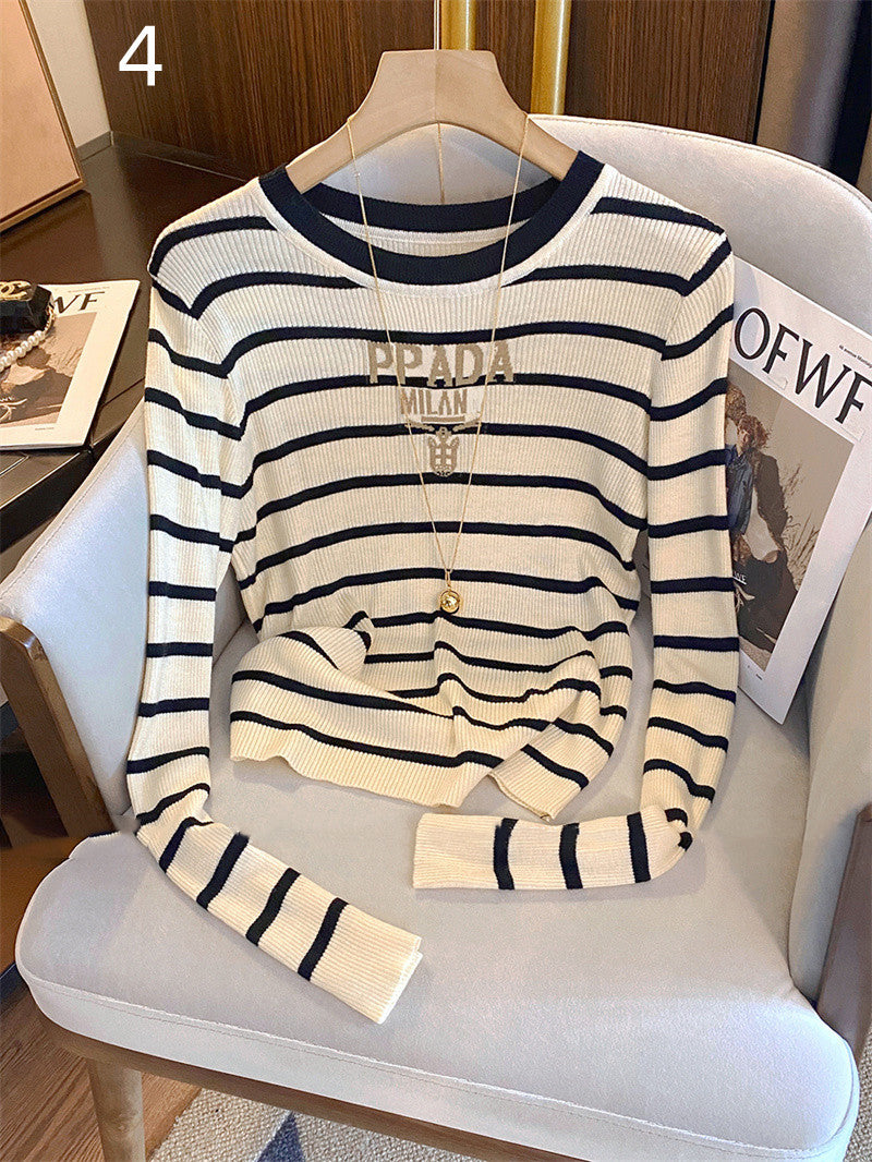 【Tops】ボーダー柄ニット W13334