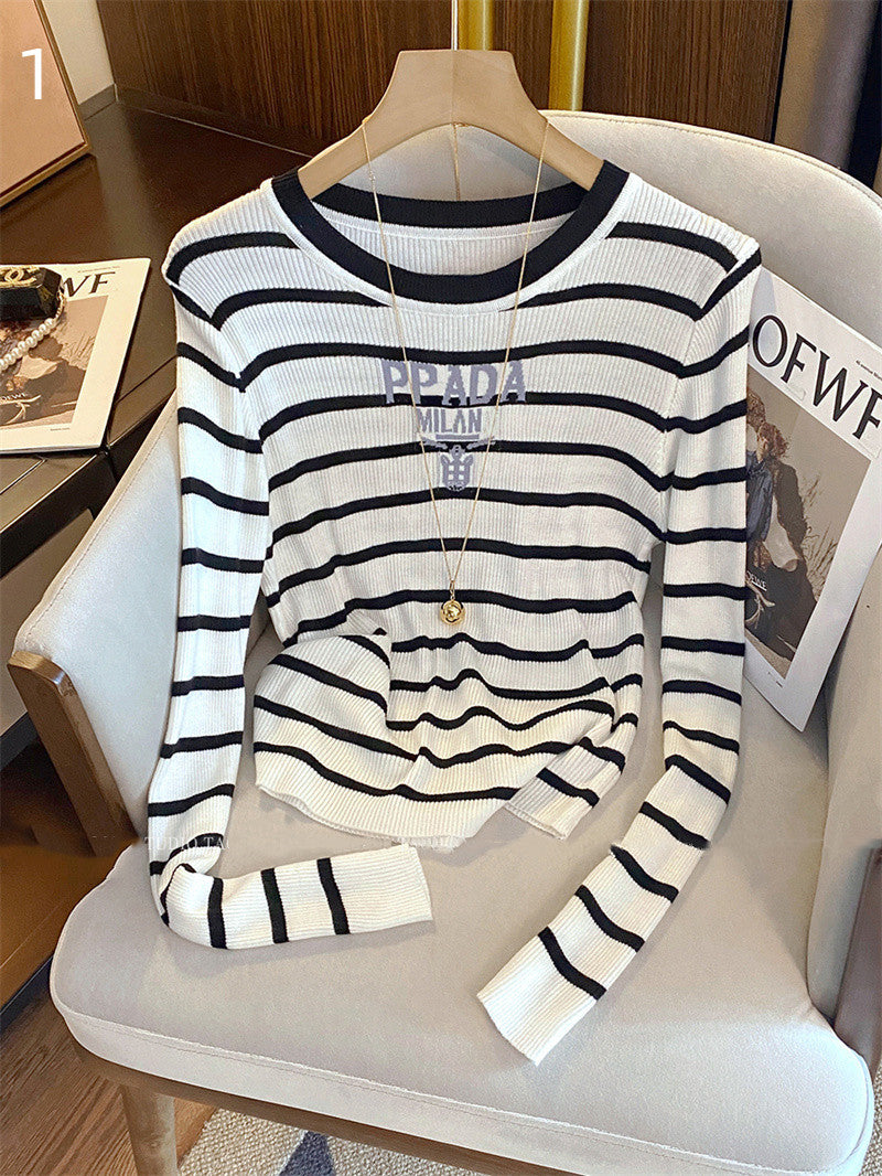 【Tops】ボーダー柄ニット W13334