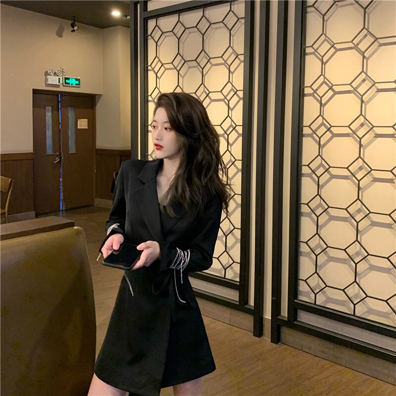 【dress】美人度アップ韓国系超人気切り替えスーツネックドローストリングAライン