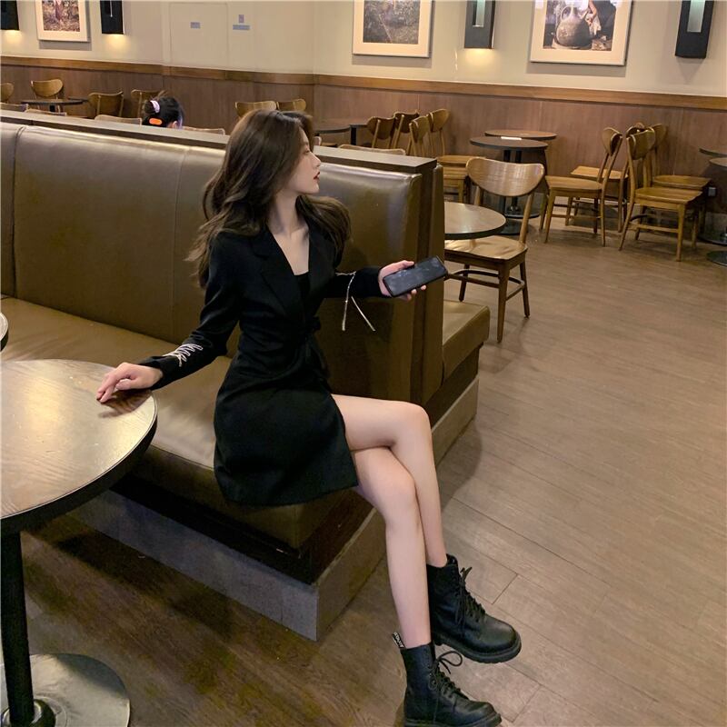 【dress】美人度アップ韓国系超人気切り替えスーツネックドローストリングAライン