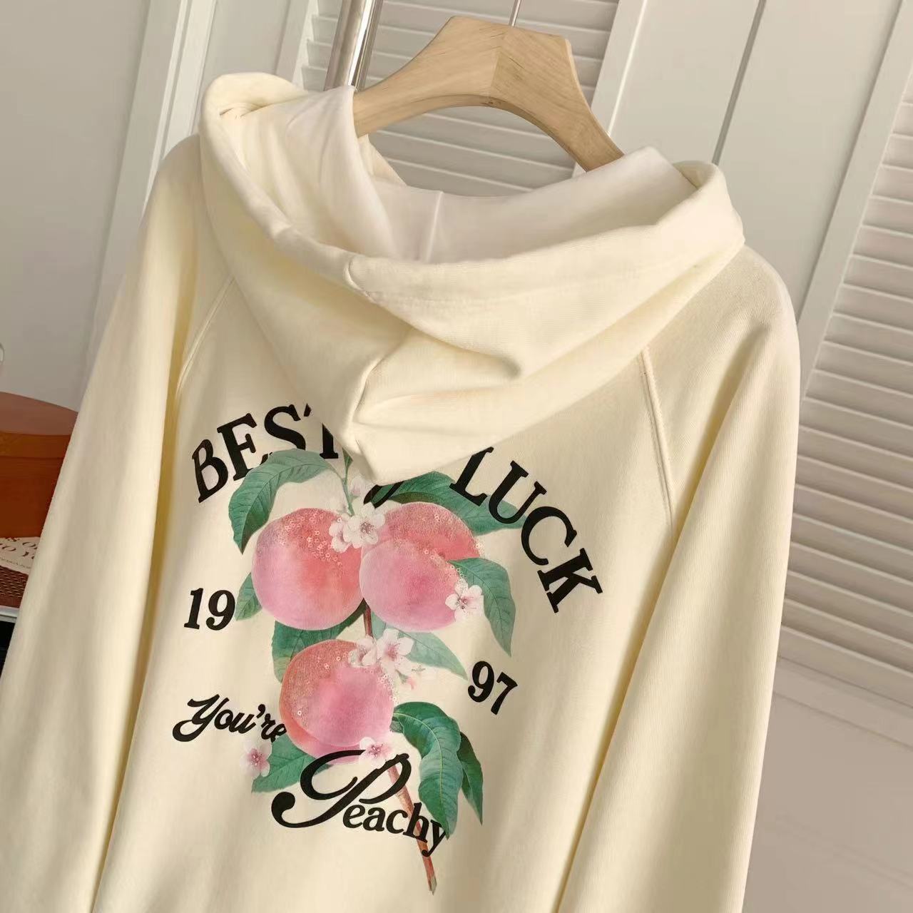 【tops】プリントフーディー M21426