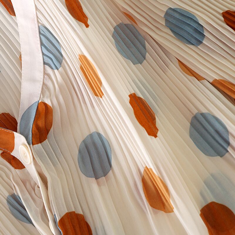 【tops】Vネックパフスリーブドット柄シフォンシャツ