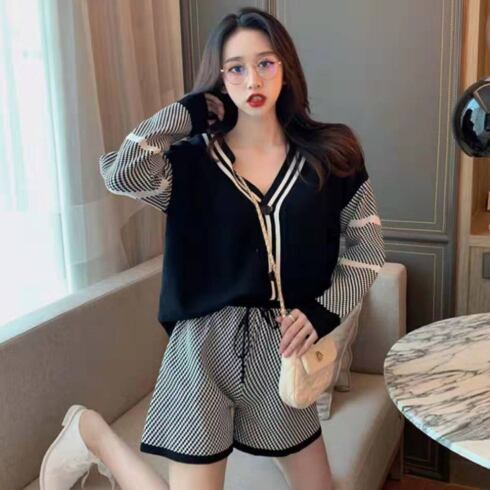 【set】大人可愛い!キャンパスショートパンツセーター2色2点セット