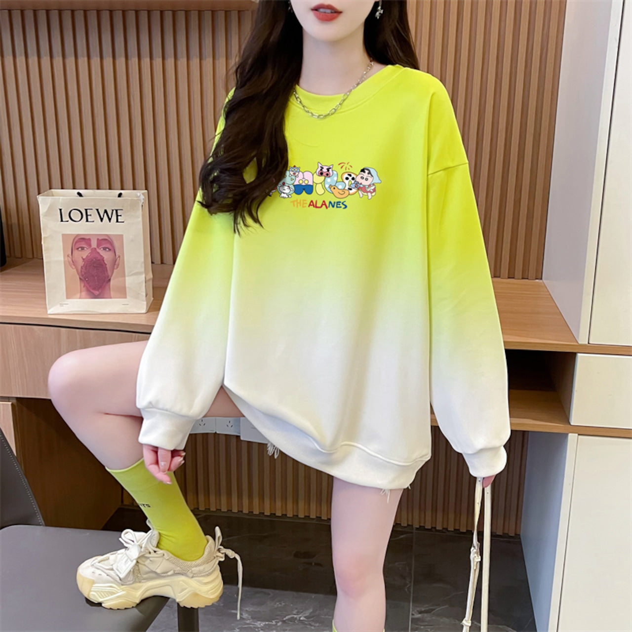 【Tops】グラデーションキャラクタープルオーバー W13985