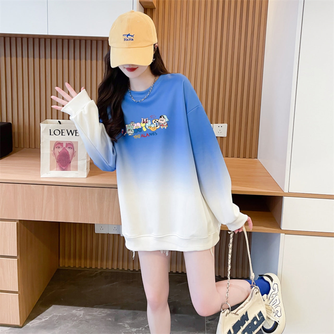 【Tops】グラデーションキャラクタープルオーバー W13985