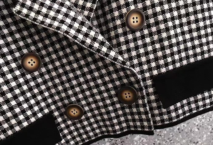 【Set】美人度アップ~フェミニン気質2点セット チェック柄ベスト +長袖ニットワンピース W-3057